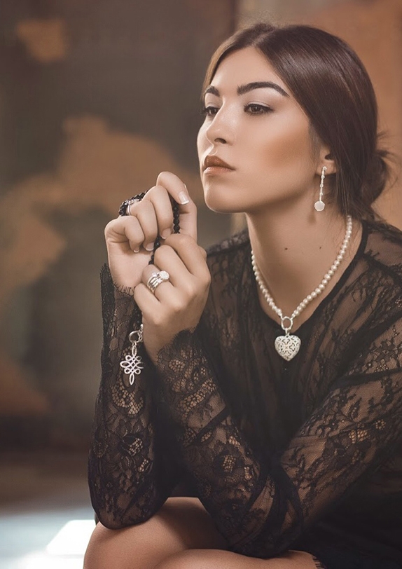 Laura Marina portfolio 7